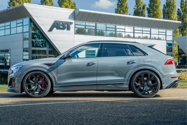 Audi Q8 60 TFSI e 557 pk quattro ABT Aero Competition | Audi exclusive Grigio Telesto | Advanced onderstel | Panoramadak | S sportstoelen | B&O | Keyless | Uitgebreid leder pakket | Alcantara hemel | Carbon spiegels | Carbon interieur | Stoevent | ABT Power S | A