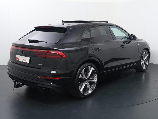 Audi Q8 60 TFSI e quattro Pro Line S Competition | 490 PK | SoH 100% | Panoramadak | Vierwielbesturing | Head-Up display | Trekhaak | 22" velgen | HD Matrix LED koplampen | Verlengde fabrieksgarantie |