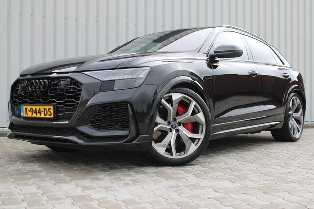 Audi Q8 4.0 TFSI RSQ8 quattro | Carbon in/exterieur | Keramische remmen | Bang & Olufsen | Stoelverwarming voor + achter | Stoelventilatie | Alcantara stuurwiel/hemel | 360° camera | Trekhaak |