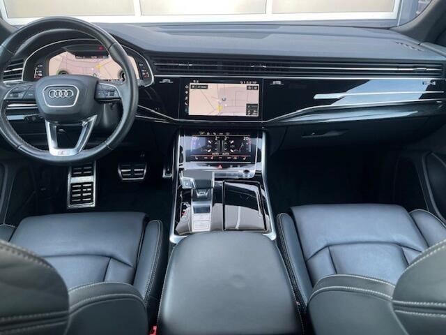Audi Q8 55 TFSI E Q S-LINE - LEDER - EL. TREKH. - 21 INCH