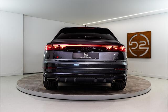 Audi Q8 60 TFSI E Quattro S-Edition Competition 490PK FACELIFT | 2025 DIRECT LEVERBAAR | 5 Jaar Garantie | BOMVOL!