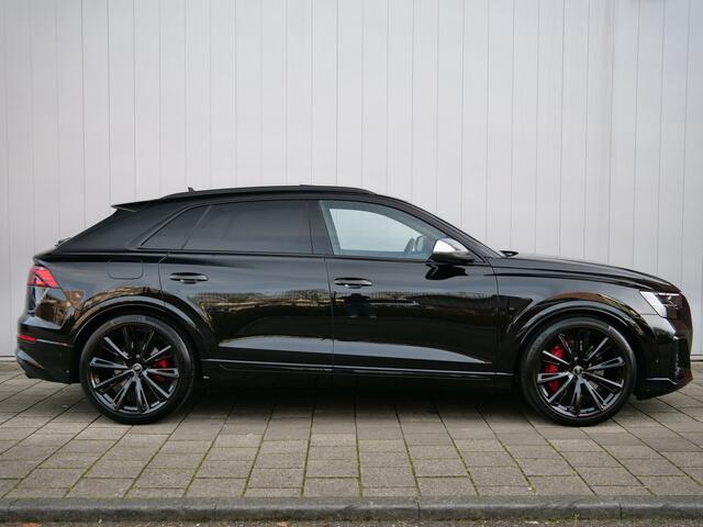 Audi Q8 4.0 TFSI SQ8 Quattro 507 Pk Trekhaak / Schuifdak / 4 wielsturing / Soft close / Bang & Olufsen