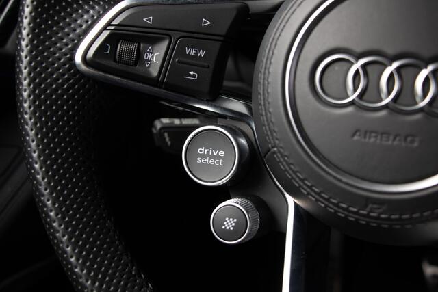 Audi R8 5.2 FSI V10 Quattro Plus 610PK | Ceramic Brakes | B&O | Carbon | Camera | Sportuitlaat | Drive Select | Alcantara | Keyless Entry | 20"| Laser | Garagedeuropener | Audi Exclusive | Stoelverwarming | Virtual Cockpit | PPF Neus | Valcona Stiksel | Magnetic 