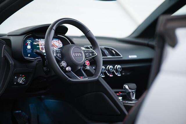 Audi R8 Spyder 5.2 FSI quattro | Carbon | B&O | Sportuitlaat |