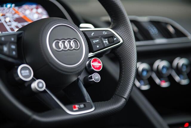 Audi R8 Spyder 5.2 FSI quattro | Carbon | B&O | Sportuitlaat |