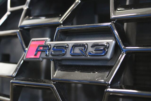 Audi RS Q3 Sportback 2.5 TFSI Quattro | Adaptieve cruise control | Memory seat | Alcantara stuurwiel | Apple carplay/Android auto | Sonos audio | Stoelverwarming | 360° camera |