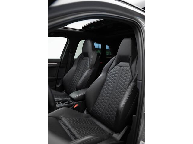 Audi RS Q3 RSQ3 TFSI quattro |Pano|B&O|Dodehoek|Camera|Ambient|Elek. stoelen|