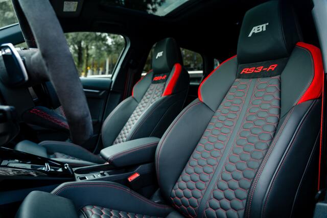 Audi RS3 Sportback ABT RS3-R 1/200 500pk Sportclassic Grau Porsche (Audi Exclusive) Carbon | Panorama dak | Forged velgen | RS Design pakket rood | B&O | Matrix LED