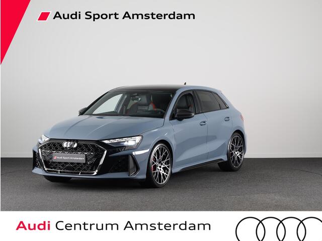Audi RS3 Sportback 2.5 TFSI RS 3 quattro 400pk Panoramadak | RS-sportuitlaatsysteem | RS carbon glanszwart | topsnelheid 280 km/h | Adaptief onderstel
