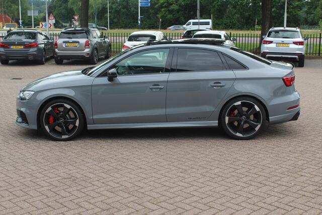 Audi RS3 Limousine 2.5 TFSI quattro / Full option! / Panoramadak / Camera / RS Seats / 19'' / Matrix LED / Virtual Cockpit / B&O / DAB / Audi Magnetic Ride / Navigatie / Stoelverwarming / ACC