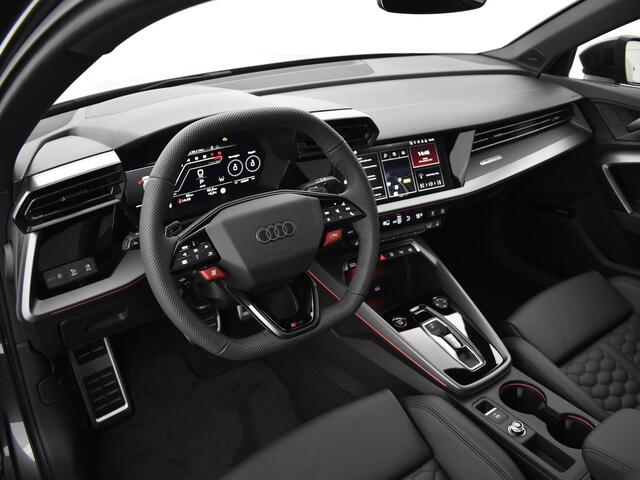 Audi RS3 Sportback 2.5 TFSI 400 PK · RS-sportuitlaatsysteem · Glazen Panoramadak · SONOS Premium 3D · Topsnelheid 280 km/h · Adaptief onderstel, Audi Drive Select