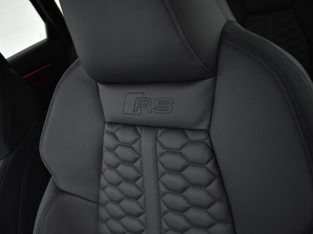 Audi RS3 Sportback 2.5 TFSI 400 PK · RS-sportuitlaatsysteem · Glazen Panoramadak · SONOS Premium 3D · Topsnelheid 280 km/h · Adaptief onderstel, Audi Drive Select