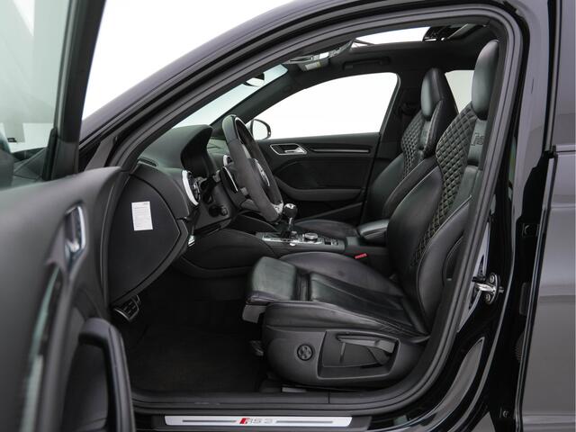 Audi RS3 2.5 TFSI quattro Aut. *RS-SEATS | PANO | NAPPA-FULL-LEATHER | DIGI-COCKPIT | BANG&OLUFSEN | APPLE-CARPLAY | ADAPTIVE-CRUISE | BLIND-SPOT | CAMERA | KEYLESS | NAVI-FULLMAP | DAB+ | MAGNETIC-RIDE | 19''ALU*