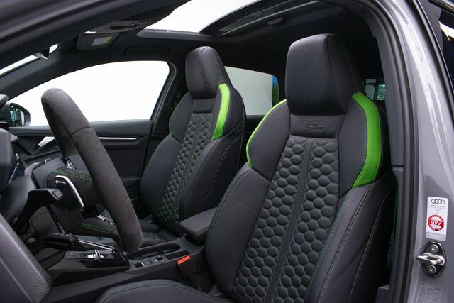 Audi RS3 Sportback 2.5 TFSI Quattro |Pano|Massage|Ceramic|Carbon|Memory|VOLL|