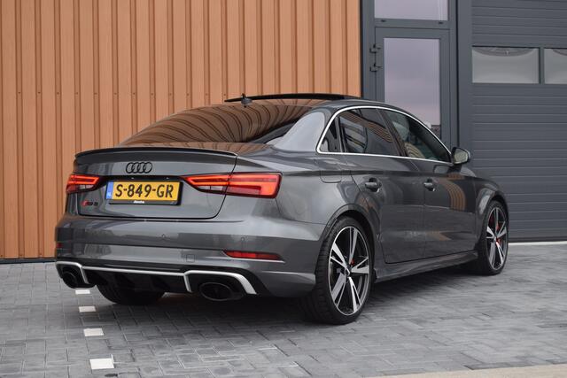 Audi RS3 Limousine 2.5 TFSI 400pk Quattro Pano | Magnetic ride | B&O