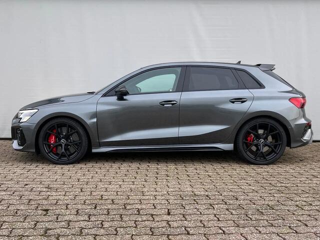 Audi RS3 Sportback 2.5 TFSI, VOL!! Akrapovic, Keramisch, Carbon