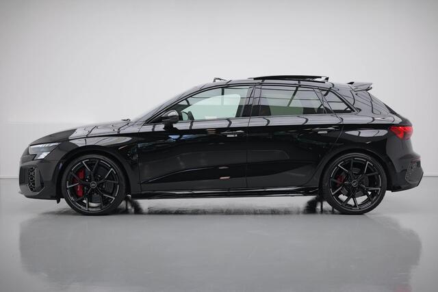 Audi RS3 Sportback 2.5 TFSI quattro |Keramisch|Pano|B&O|Dodehoek|HUD|