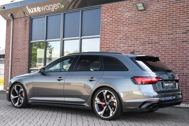 Audi RS4 Avant 2.9 TFSI quattro Pano Optic-black Massage Sfeer Camera
