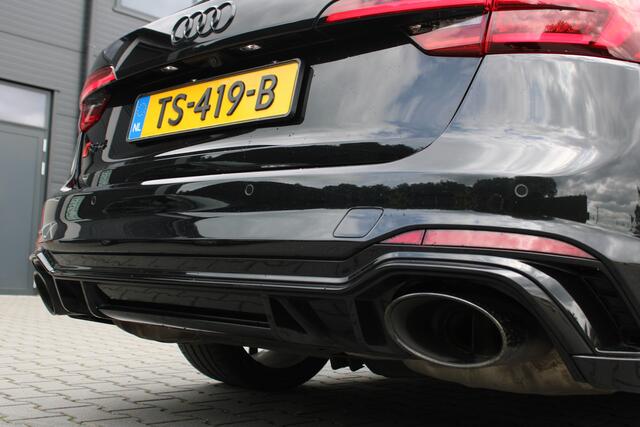 Audi RS4 A4 Avant 2.9 TFSI Quattro Keurig onderhouden Panoramadak - Head up - Bang & Olufsen - Panoramadak - Adaptieve cruise control