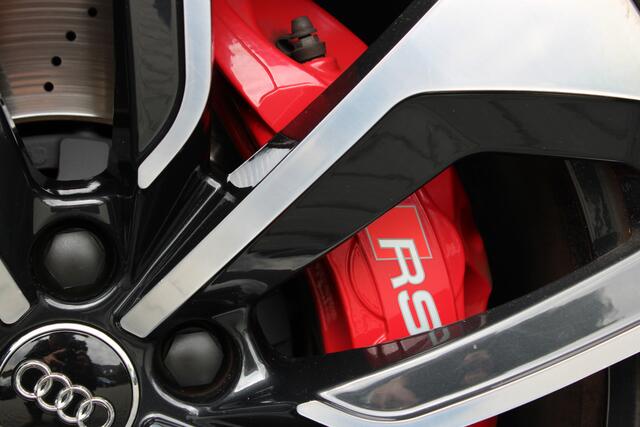 Audi RS4 A4 Avant 2.9 TFSI Quattro Keurig onderhouden Panoramadak - Head up - Bang & Olufsen - Panoramadak - Adaptieve cruise control