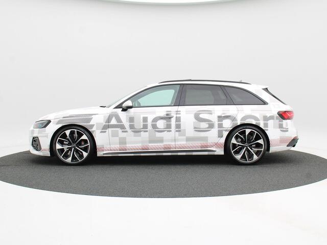 Audi RS4 Avant 2.9 TFSi 561 Pk quattro | JD Stage 2 | Milltek | Eventuri | Panoramadak | B&O | 360 Camera | Leder | 20 Inch | 31.756 KM!!