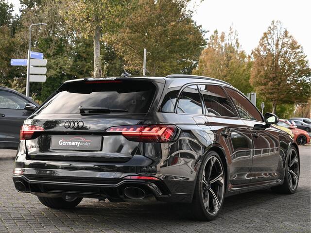Audi RS4 Avant 2.9TFSI 450pk Quattro Keramiek Pano HUD Carbon 20-Inch B&O Led-Matrix Keyless