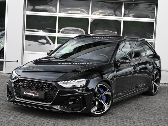 Audi RS4 Avant 2.9TFSI 450pk Quattro Keramiek Pano HUD Carbon 20-Inch B&O Led-Matrix Keyless