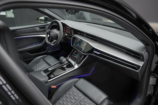 Audi RS6 Avant 600pk TFSI quattro |B&O Advanced|dynamic plus pakket|carbon pakket|luchtvering|keramisch|panoramadak|dynamic steering|HUD|BLIS|stoelventilatie|matrix LED|