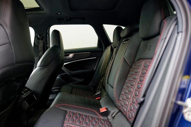 Audi RS6 Avant TFSI quattro Full Option in de bijzondere kleur Frozen Blue