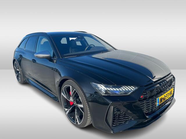 Audi RS6 Avant TFSI quattro / Trekhaak / Panoramadak / Keramisch / 360Camera / Head-up / Softclose / Standverwarming / B&O / Volleder / 22'' / Apple CarPlay / Achterasbesturing / Luchtvering / Dodehoek / DAB / ACC / St