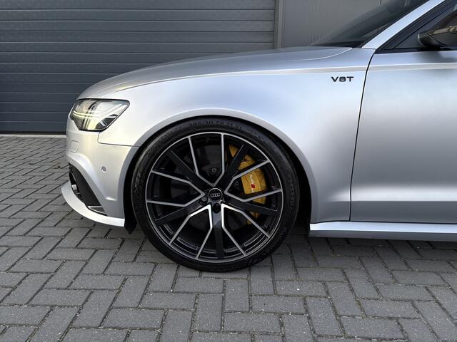 Audi RS6 4.0 TFSI performance Schaalstoelen / Keramisch / B&O / Milltek / 700PK / Audi Rs6 4.0 V8T 605PK Performance Quattro / Schaalstoelen / keramisch