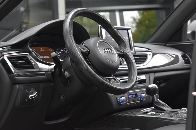 Audi RS6 A6 Avant 4.0 TFSI quattro performance Pano Camera ACC Stuurvw Memory