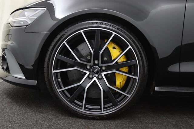 Audi RS6 PERFORMANCE*CERAMIC*PANO*KUIPST*SOFTCL*ACC*CARPLAY