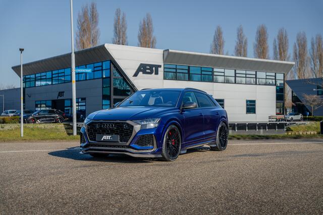 Audi RSQ8 ABT RSQ8-S 700 | ABT HR23 Glossy Black | Dynamic plus | carbon exterieur | Designo Mystic blauw (Audi Exclusive) | Keramische remmen | Panorama dak | alcantara hemel | RS design pakket ro Assistentie pakket plus | Uitgebreid leder pakket | Head-up | Massa