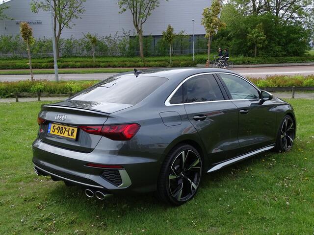 Audi S3 Limousine 310 pk Quattro S-Line Automaat, F1-Flippers, Camera, Leder Sport Interieur, Navigatie, Multimedia, Airco/ECC, Cruisecontrol, Parkeersensoren, LM-velgen
