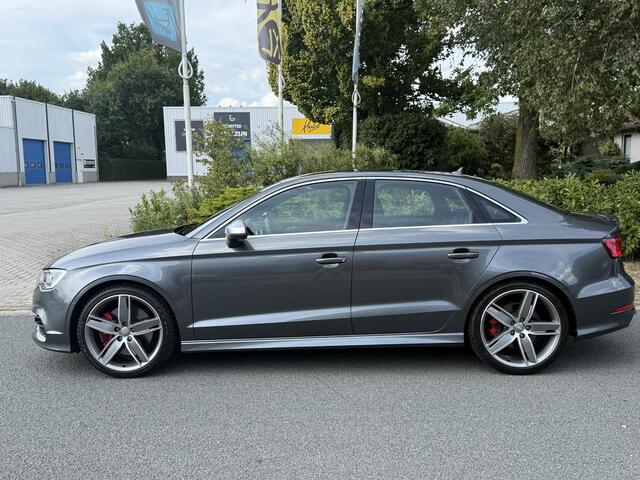 Audi S3 Limousine 2.0 TFSI quattro 300PK AutomaatoLeder