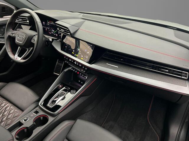 Audi S3 SPORTBACK 2.0 TFSI quattro 333PK | Akrapovic | Pano | Headup | Camera | Carbon spoiler | MMI plus | Sonos |