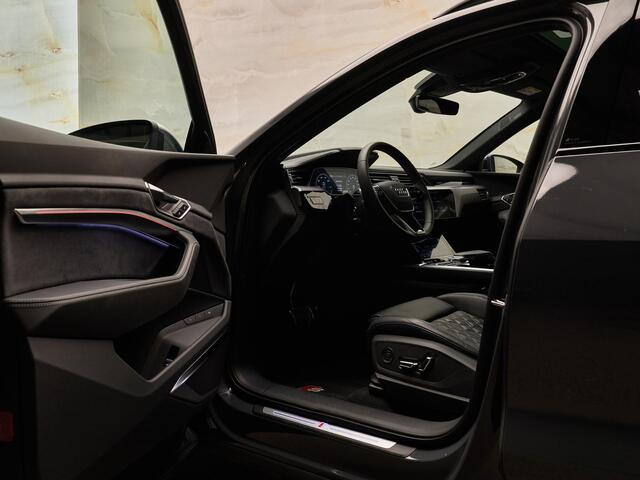 Audi SQ8 e-tron Quattro, NL-auto, 1e eig., pano, 21", luchtv., S Sportstoelen, B&O, matrix-LED, memory, 360 camera, leder, keyless, ACC, privacy