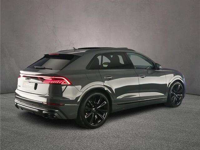 Audi SQ8 quattro | Pano | B&O | Carbon | Audi Exclusive | Head Up | Massage\Ventilatie | 360Cam | 23 inch | Trekhaak | Alcantara dakhemel | HD-Martix | Keyless | Nimbusgrijs
