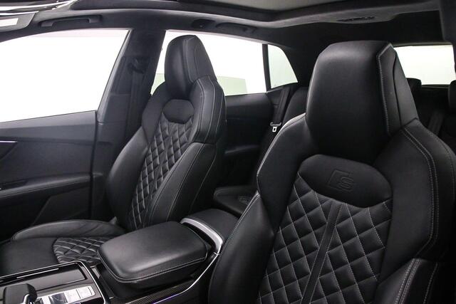 Audi SQ8 quattro | Pano | B&O | Carbon | Audi Exclusive | Head Up | Massage\Ventilatie | 360Cam | 23 inch | Trekhaak | Alcantara dakhemel | HD-Martix | Keyless | Nimbusgrijs
