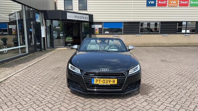 Audi TT Roadster 2.0 TFSI quattro Pro Line + S-tronic automaat 300pk quattro uitvoering. Alcantara bekleding, virtual cockpit