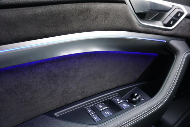 Audi e-tron Sportback S Quattro RS Stoelen l Luchtvering l Pano l Zwart Optiek l 22 Inch l B&O l NAP l Sfeer
