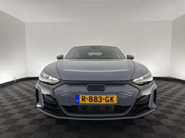 Audi e-tron GT 93 kWh *PANO | HEAD-UP | ADAPTIVE-CRUISE | 1/2LEATHER-ALCANTARA | BLIS | BANG&OLUFSEN | MATRIX-LED | AIR-SUSPENSION | SPORT-SEATS | SURROUND-VIEW | KEYLESS | DIGI-COCKPIT | DAB+ | NAVI-FULLMAP | 21'