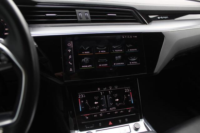 Audi e-tron e-tron 55 quattro advanced Pro Line Plus 95 kWh / Panoramadak / Camera / Head-up / 20'' / Luchtvering / B&O / Softclose / Keyless / DAB / Sportstoelen / Stoelverwarming / ACC