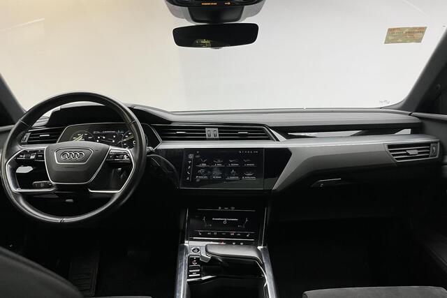 Audi e-tron 50 quattro Black edition | Blackpack | Panoramadak | 1e eigenaar |