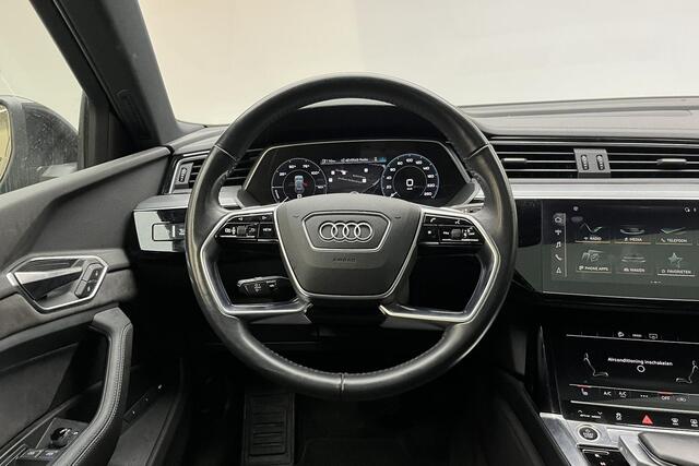 Audi e-tron 50 quattro Black edition | Blackpack | Panoramadak | 1e eigenaar |
