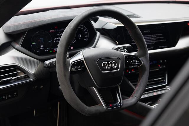 Audi e-tron GT RS 93 kWh | Dynamic pakket plus | Designpakket rood | Carbon | Clanck | Vossen | Assistentiepakket 'Plus' |