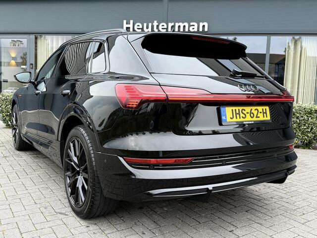 Audi e-tron 50 Quattro S Line Black Edition/ Sfeerverlichting