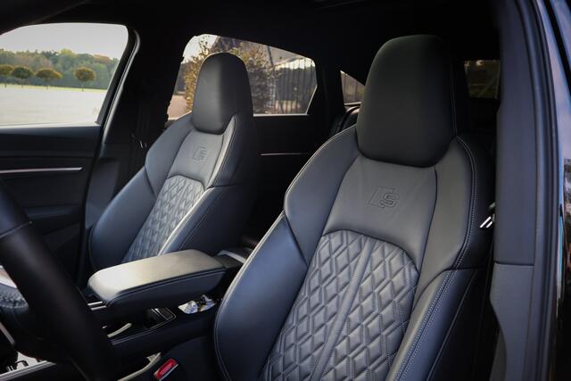 Audi e-tron Sportback 55 quattro 95 kWh | VP EXCL. BTW | NETTO BIJTELLING SLECHTS ¤ 472,- | RS-STOELEN | ADAPTIVE CRUISE | 22" | B&O SURROUND | PANORAMADAK | VIRTUAL MIRRORS | STUURWIELVERWARMING | TREKHAAK| HEAD-UP DISPLAY | STOELVERWARMING V+A | LUCHTVERING | CARPL