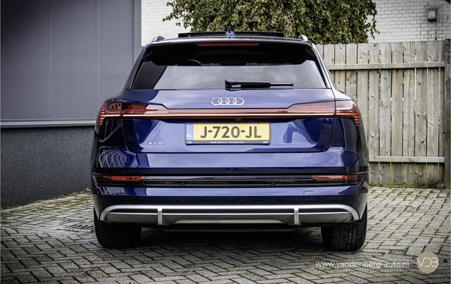 Audi e-tron 50 Quattro 3x S-Line Sfeerverlichting Camera Panorama Origineel NL